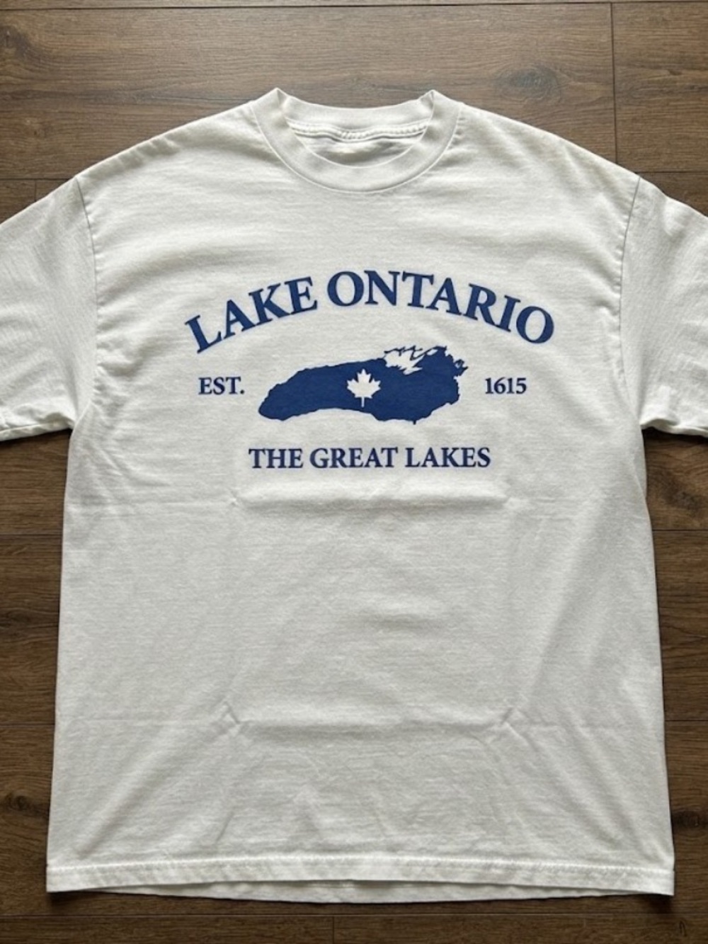 Lake Ontario Est 1615 The Great Lakes Maple Leaf Map Vintage White T-Shirt